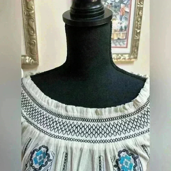 ANTHROPOLOGIE ENTRO BOHO BLUE EMBROIDERED SMOCKED CASUAL DRESS SIZE SMALL - Picture 5 of 6